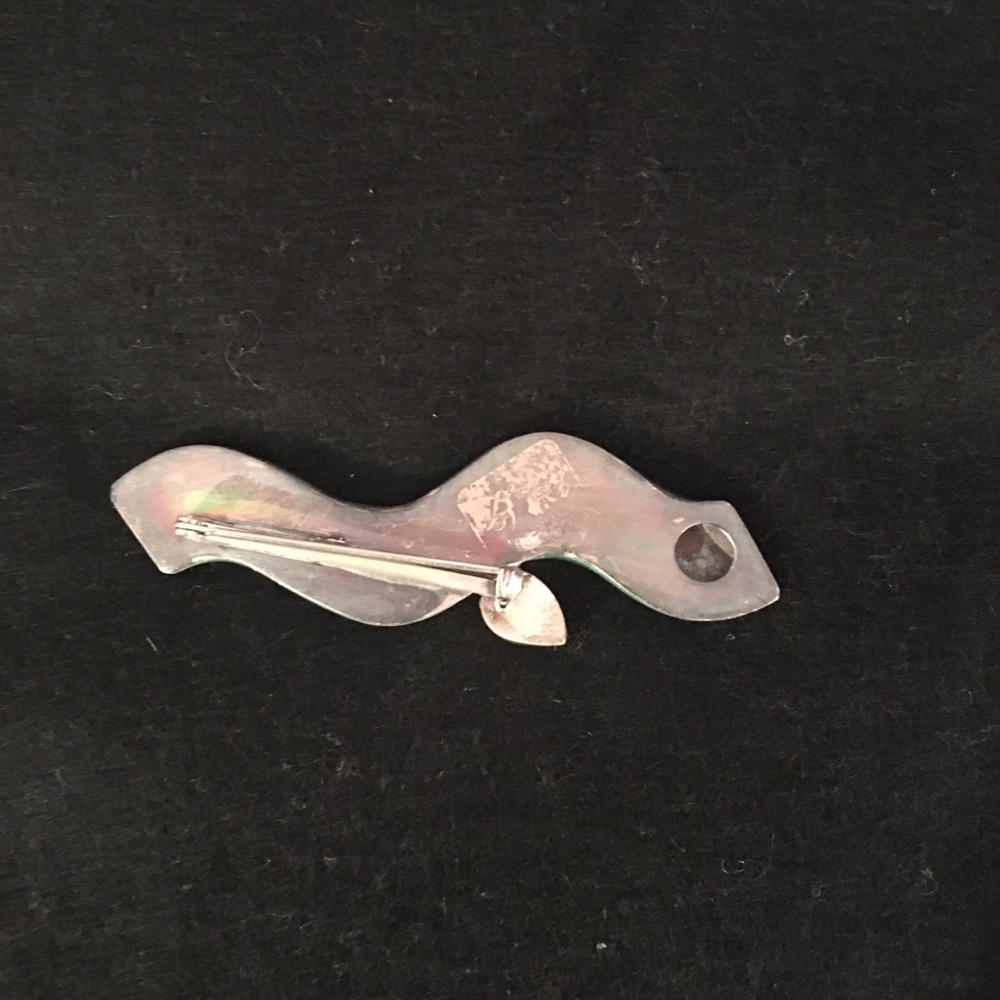 Jade Pin - Picture 3 of 3